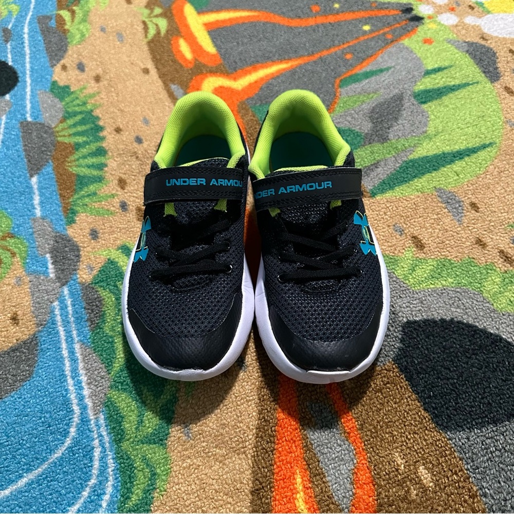 Under Armour. Tennis size 1.5